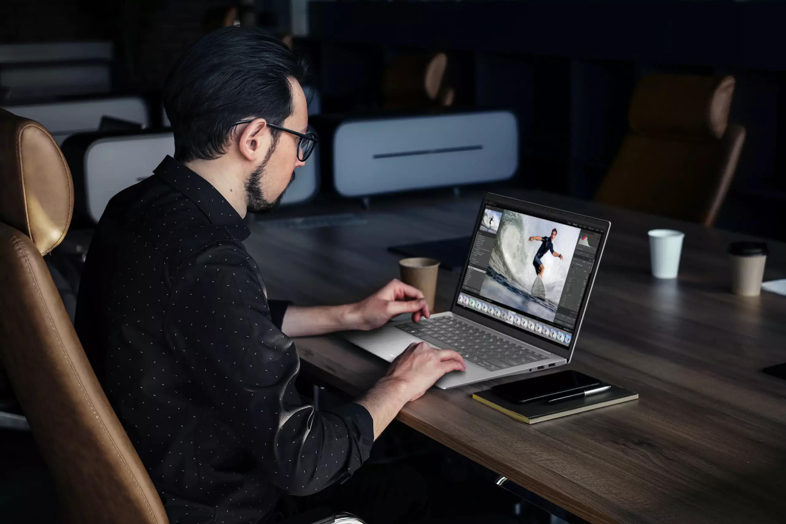 Acer представляет обновлённую линейку 3 acer swift edge 14 ai sfe14 151t lifestyle 04 scaled