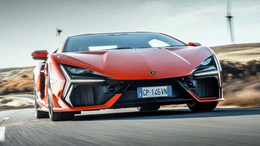 lamborghini revuelto